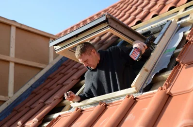Pose de fenêtres de toit Velux à Huos
